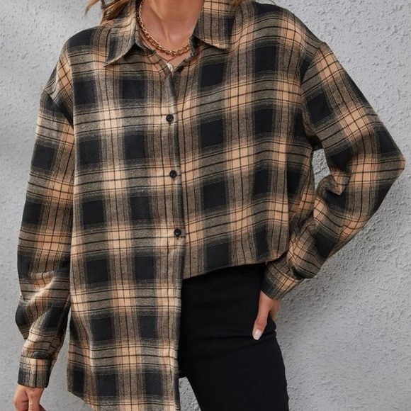Khaki Plaid Button Down Shirt in M and L - Picture 5 of 6